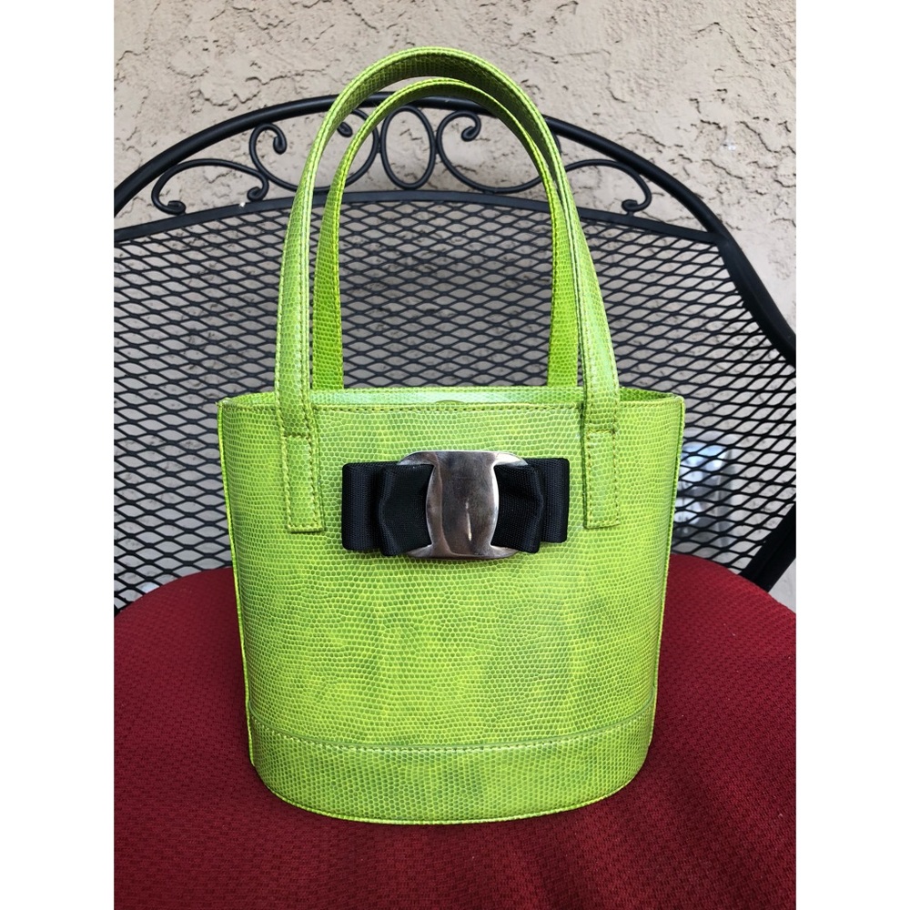 Small bag no brand.